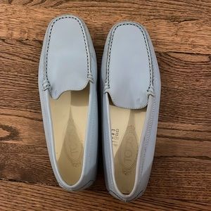 TOD’S Size 39 Light Blue Loafers